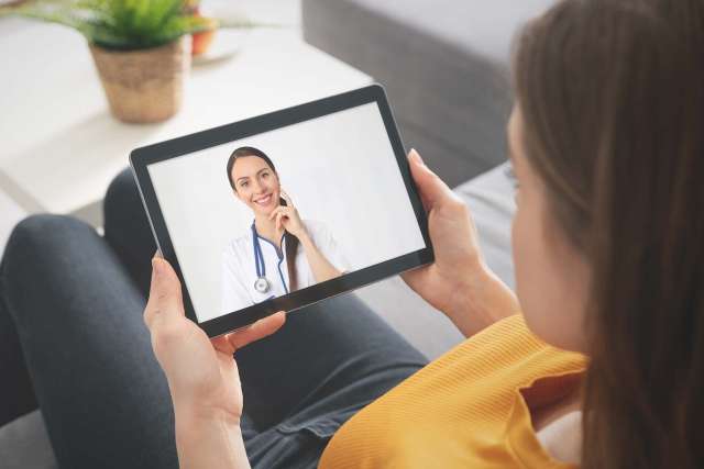 Patient and doctor virtual meeting via tablet